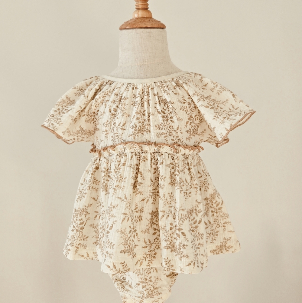 Baby girl Neutral Fall Cotton Muslin dress
